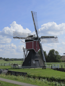 907316 Gezicht op de molen van de polder Buitenweg (Oostwaard 2) te Oud-Zuilen (gemeente Stichtse Vecht).